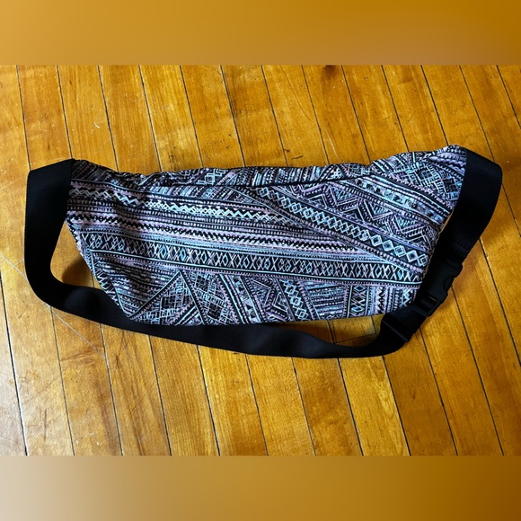 Lululemon | On The Beat Belt Bag *4.5L - Picture 12 of 13